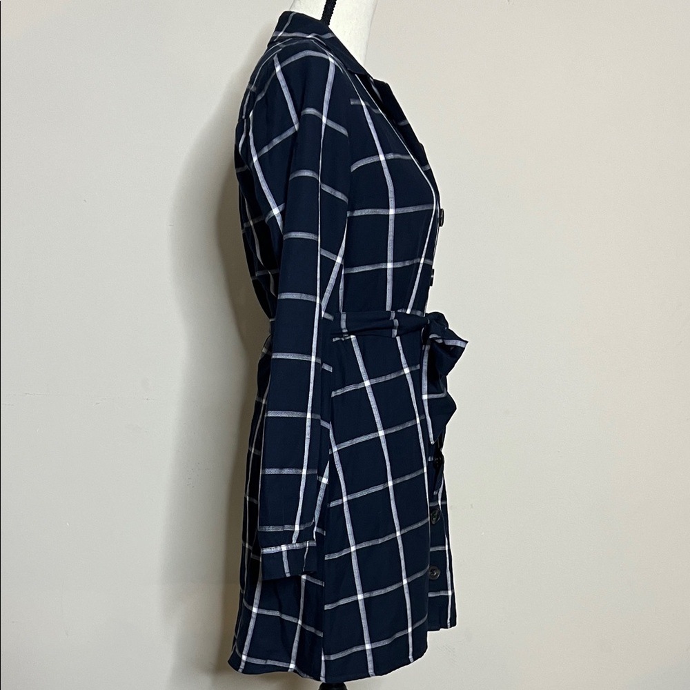 👥🏃‍♀️🈳Navy Windowpane Button-Up Shirt Dress with Tie Waist - Picture 7 of 10